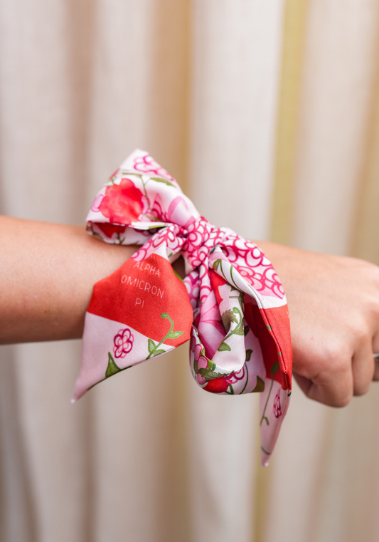 Alpha Omicron Pi Heirloom Scarflette™