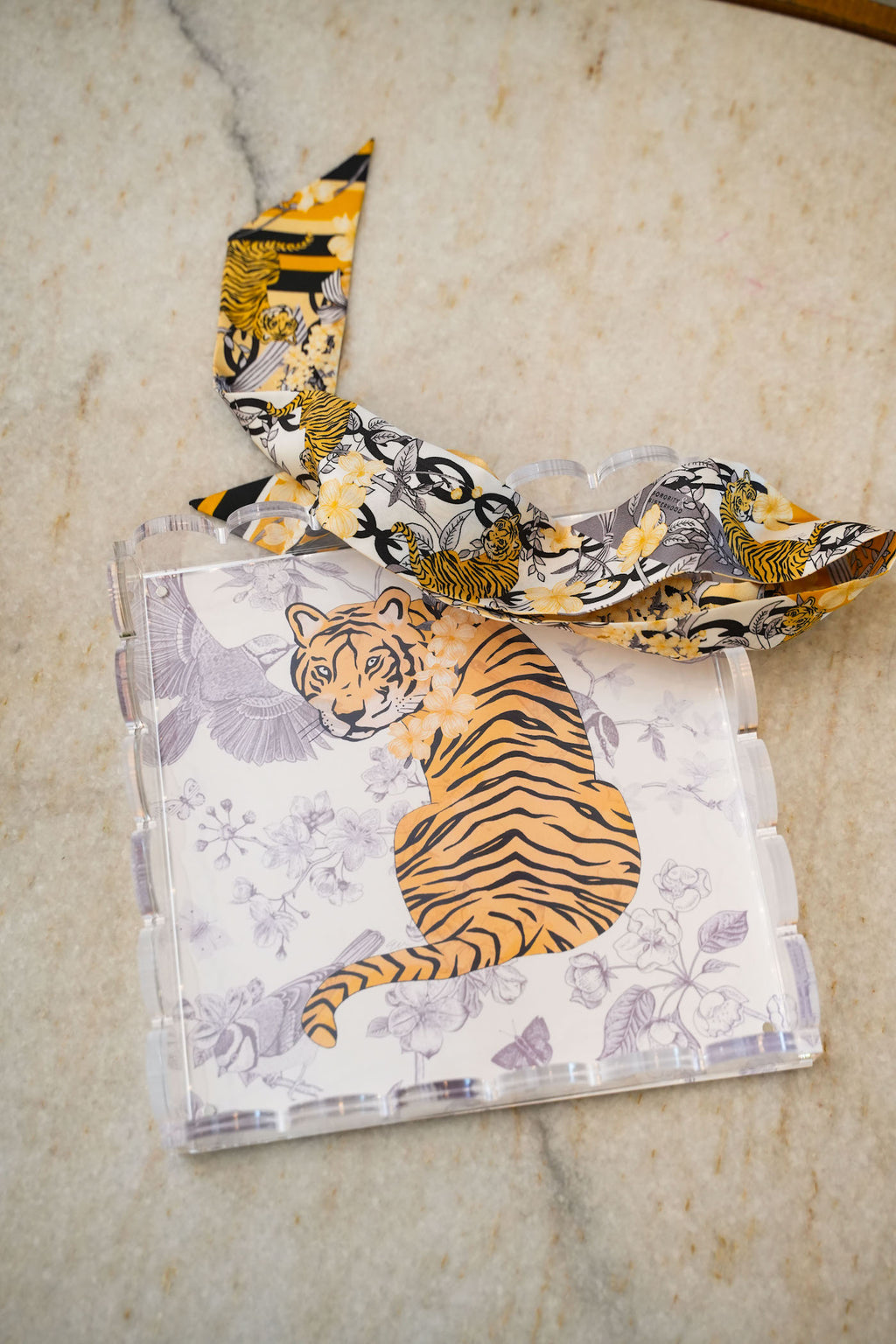 Mizzou Acrylic Scalloped Tray